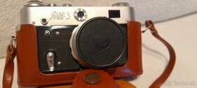 Funkčný fotoaparát FED 3 na kinofilm