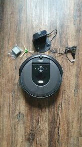 Robotický vysávač iRobot Roomba i7 - 1