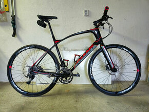 Giant FastRoad Comax 1 karbon (sada 105,váha do 10 kg)
