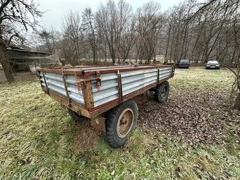 Vlečka za traktor,