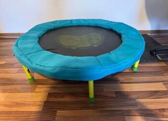Detská trampolína – funkčná, malá vada