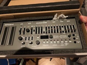 Roland SH01a