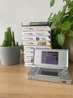 Nintendo DS Lite silver + Hry zadarmo