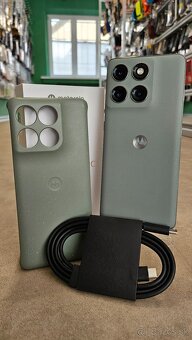 Motorola 60 Pro 12/512GB Green
