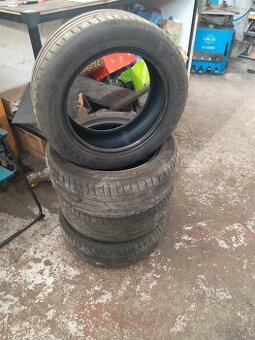 Michelin Pilot Sport 4