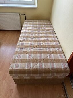 Jednoložková posteľ - váľanda ( 1 ks 40, 2 ks za 60 )