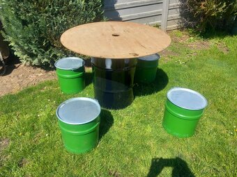 Sud plechovy 200l