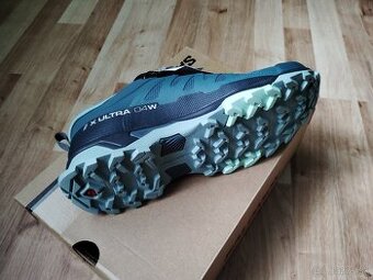 Dámske turistické topánky Salomon X Ultra 4, vo veľk. 40 2/3