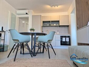 Novalja – nádherne zariadený apartmán neďaleko pláže