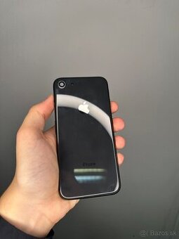 Zadný housing - iPhone SE 20 & iPhone 8