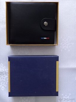 panska penazenka tommy hilfiger,cierna,gomb.