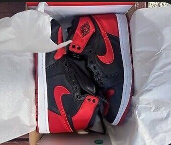 Jordan 1 Satin Bred OG