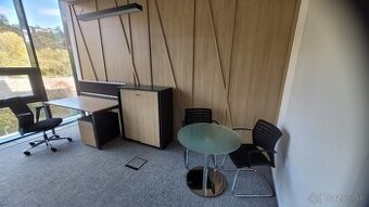 Ponúkam na predaj kancelársky nábytok.