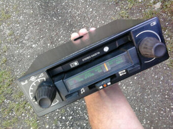 ŠKODA 105-120 užovka +GARDE (Dobové AUTORÁDIO)