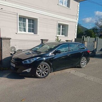 Hyundai i40 combi automat diesel 100kW