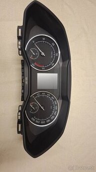 Predám originálne budíky Škoda Superb III (3V0 920 751A)