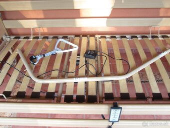 Polohovateľná elektrická posteľ