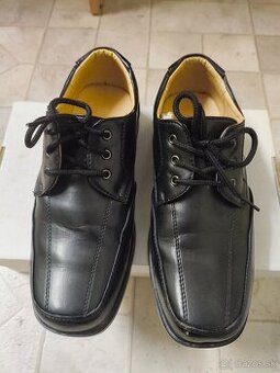 CHLAPČENSKÉ TOPÁNKY