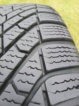 215/60 r16 zimné 6 mm DOT.4223.