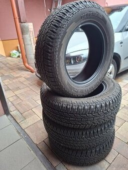 Predám zimné pneu.Yokohama Geolander A/T G015--215/65/16-98H