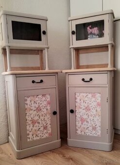 Zrenovované vintage retro nočné stolíky