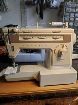 Šijací stroj Lucznik