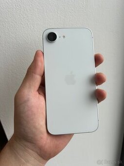 iPhone 16e 256 GB ako nový 100% Battery
