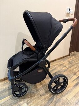 Kočík Moon Resea S 2021 Black