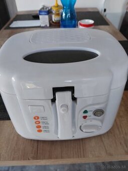 Fritéza hyundai nová