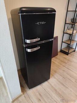 Chladnicka s mrazničkou