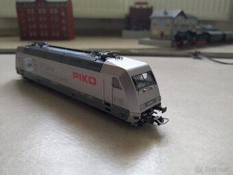 Elektrický rušeň PIKO 30 Jahre jubilaum