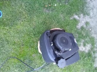 Benzínový motor briggs stratton
