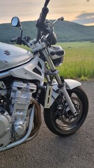 Suzuki Bandit GSF 650 rv. 2011