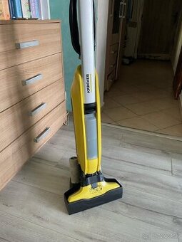 Peredám KARCHER umývač podlah
