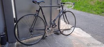 Cestný bicykel