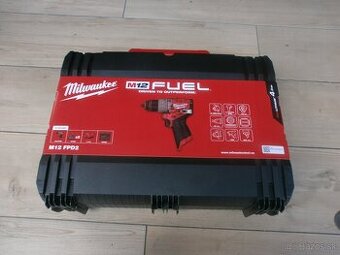 MILWAUKEE M12 FUEL™ Aku vŕtačka s príklepom - kompaktná