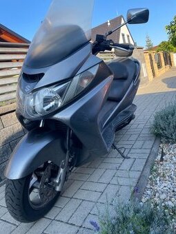 Predám Suzuki Burgman 250