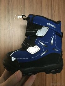 Softshelove topánky 20