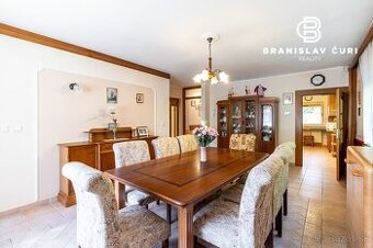 ZNÍŽENA CENA - Rodinný dom s ambulanciou – jedinečná ponuka 