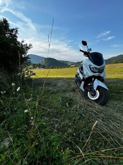 Yamaha nmax 125 (180)