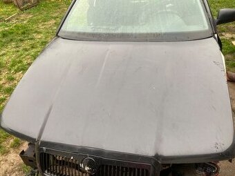 Octavia 1 predná kapota - 1