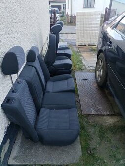 Octavia 1 sedačky