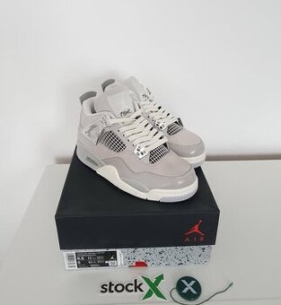 Air Jordan 4 Frozen Moment