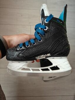 Korčule Bauer velkosť Y12 - EU 31 - 1