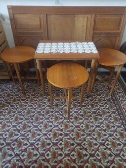 Stol so stolickami POUL HUNDEVAD - NOVÝ DOMOV, 1960