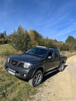 Predám Nissan Navara D40