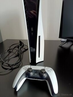 Play Station 5 konzola plus 1 ovládač