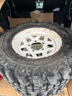 235/75 r15 T3  Dot 24