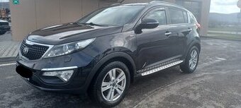 Kia sportage 2,0Crdi automat 4x4 2015 max vybava