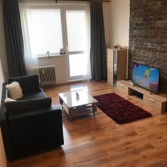 Prenájom 1 izbového bytu - 1